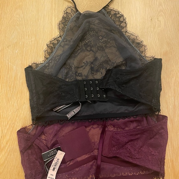 Set of two New Victoria’s Secret Halter Bras 32DD - Picture 2 of 3